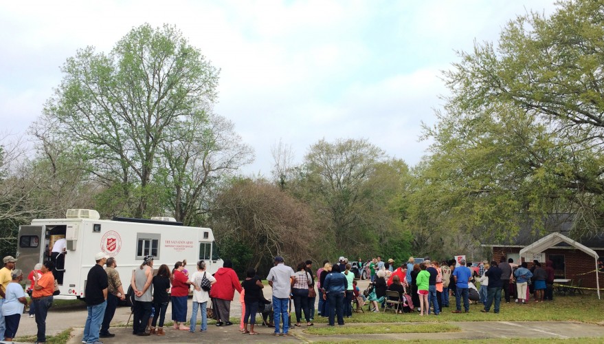 As Flood Waters Rise in South East Texas Salvation Army Expands Service