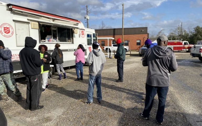 The Salvation Army Responds to Tornado in Cottonwood, AL 