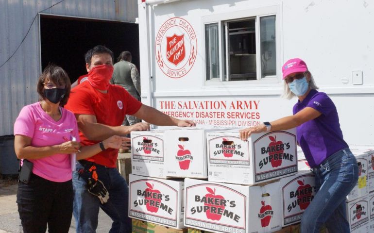 CenterPoint Energy Donates Fresh Fruit to The Salvation Army Hurricane Laura Relief in Lake Charles, LA