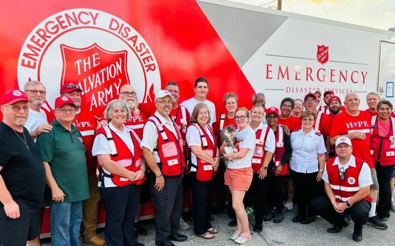 Mobile Feeding Unit Crew Members: Unsung Heroes on the Frontlines