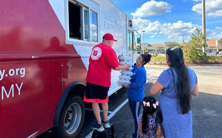 Experienced Disaster Response Team Leads Efficient Meal Distribution Effort in Fort Myers